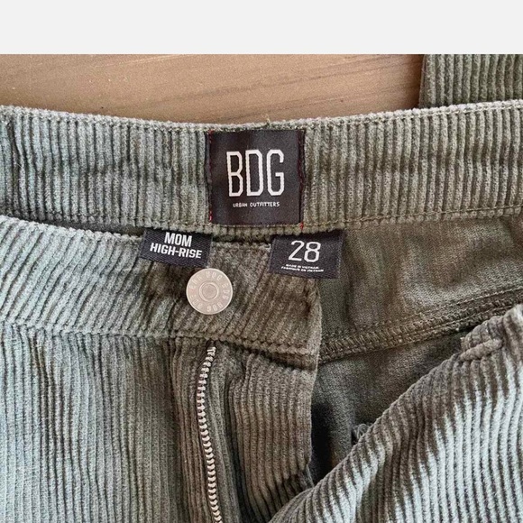 Urban Outfitters BDG Mom High-Rise Corduroy Pants - Picture 4 of 11